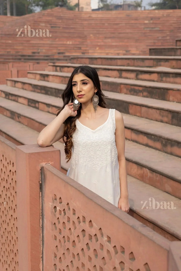 Sleeveless Chikankari Kurti