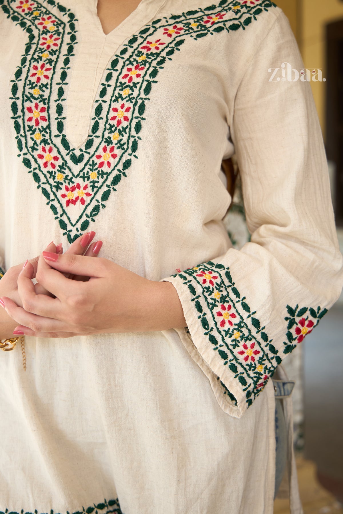 Utsav Linen Off-white Short Chikankari Kurta