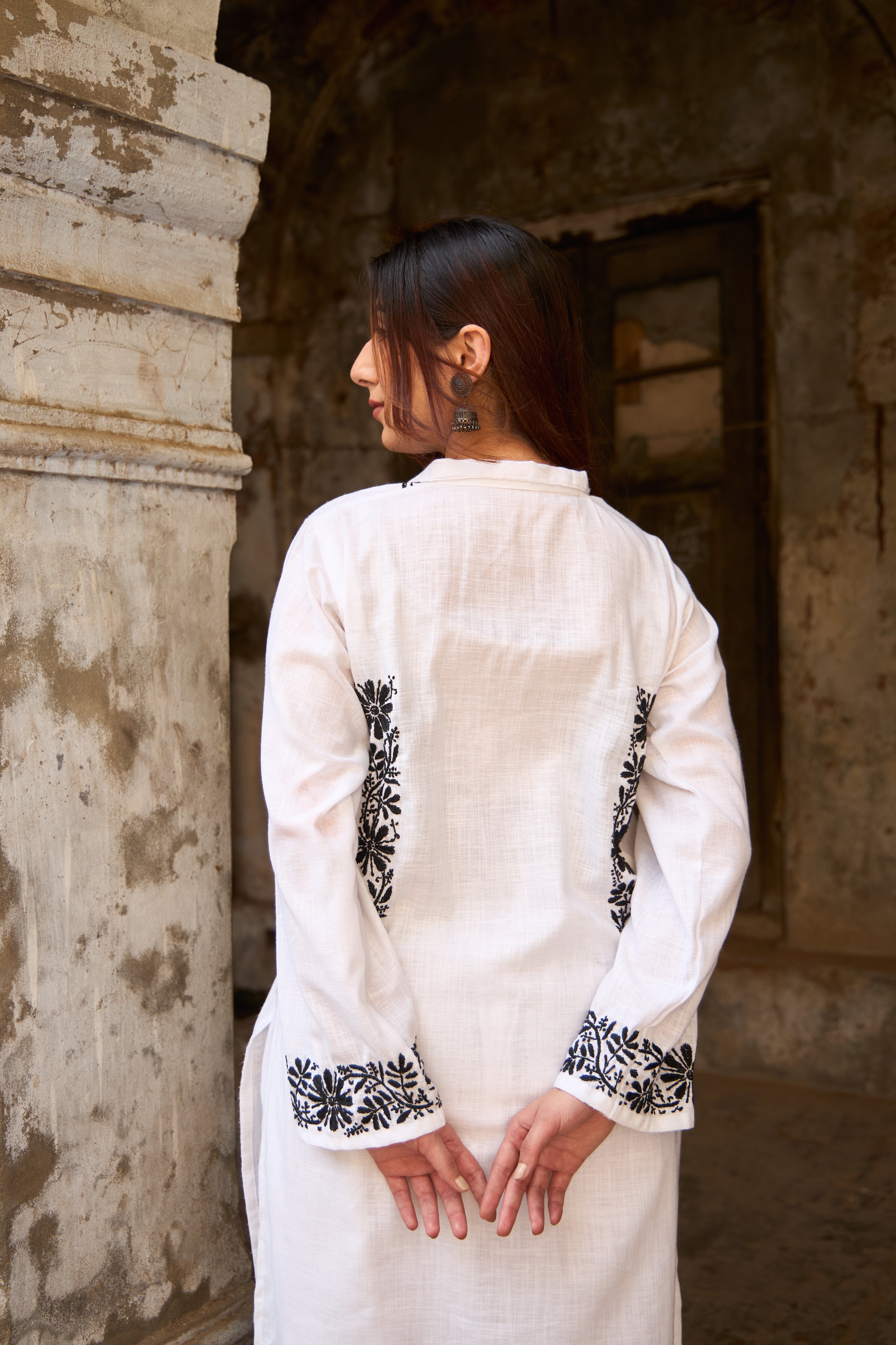 Nazm Linen White Noir Chikankari Coord Set