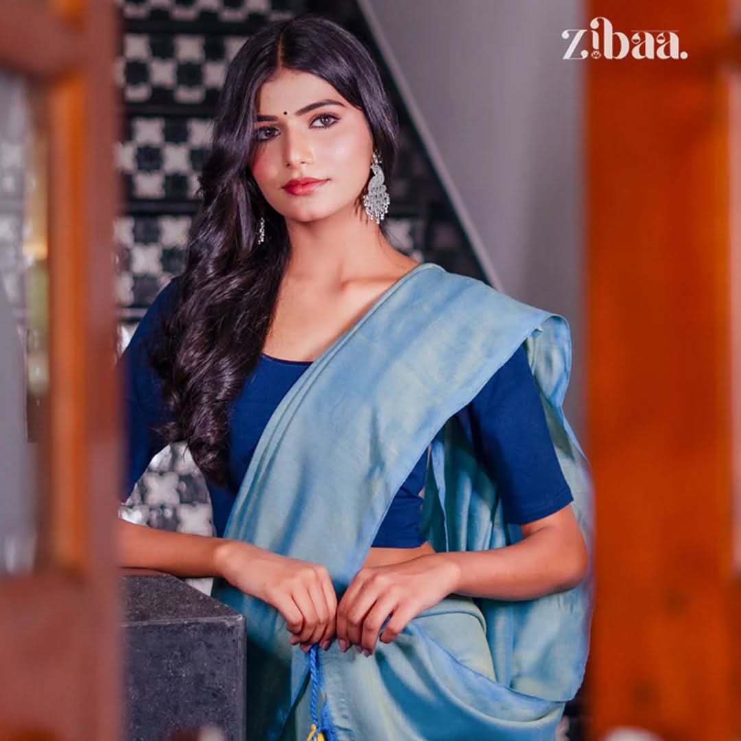 Mira Hand-Dyed Mul Cotton Teal Blue Saree with Tassels