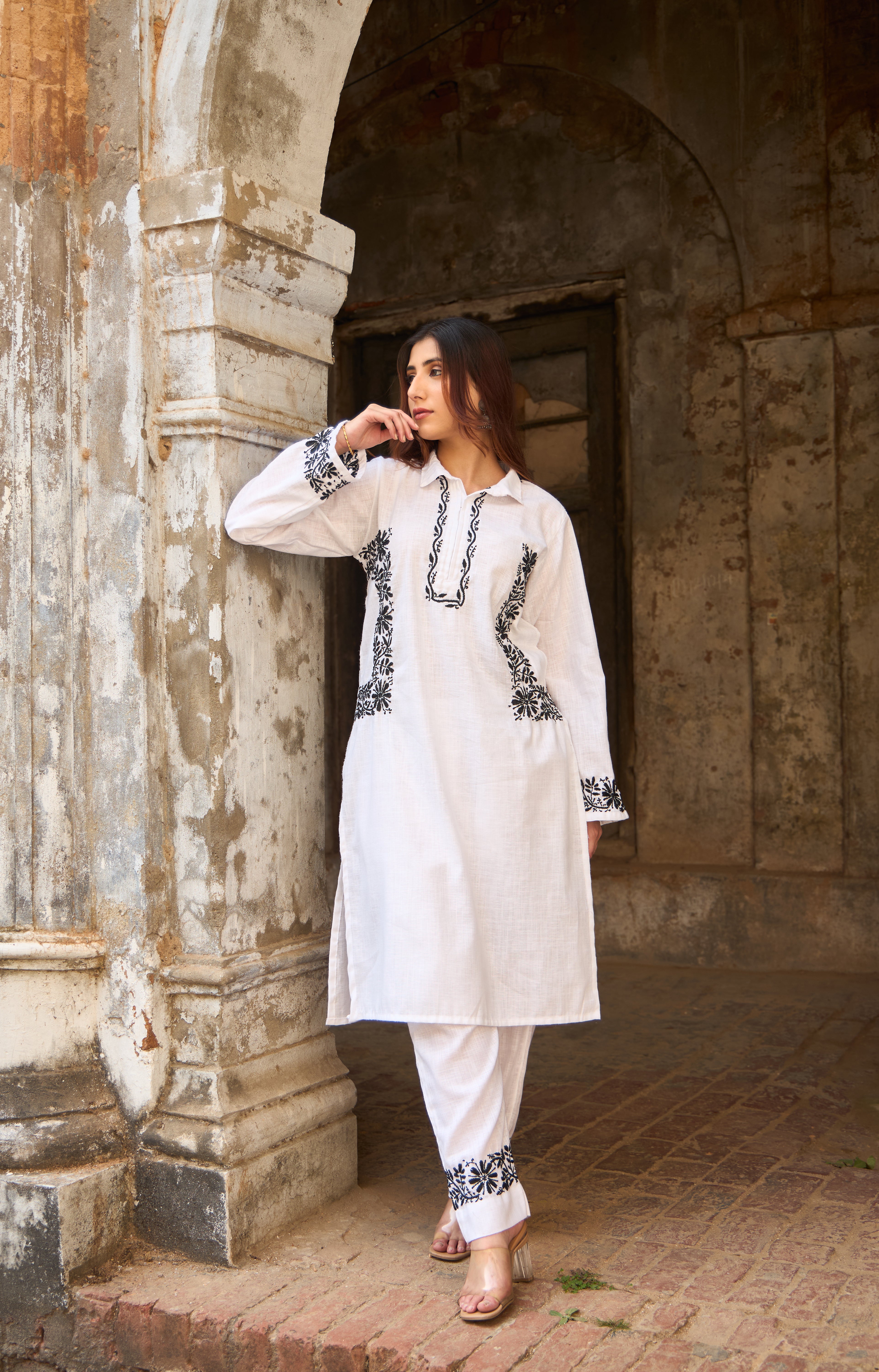 Nazm Linen White Noir Chikankari Coord Set