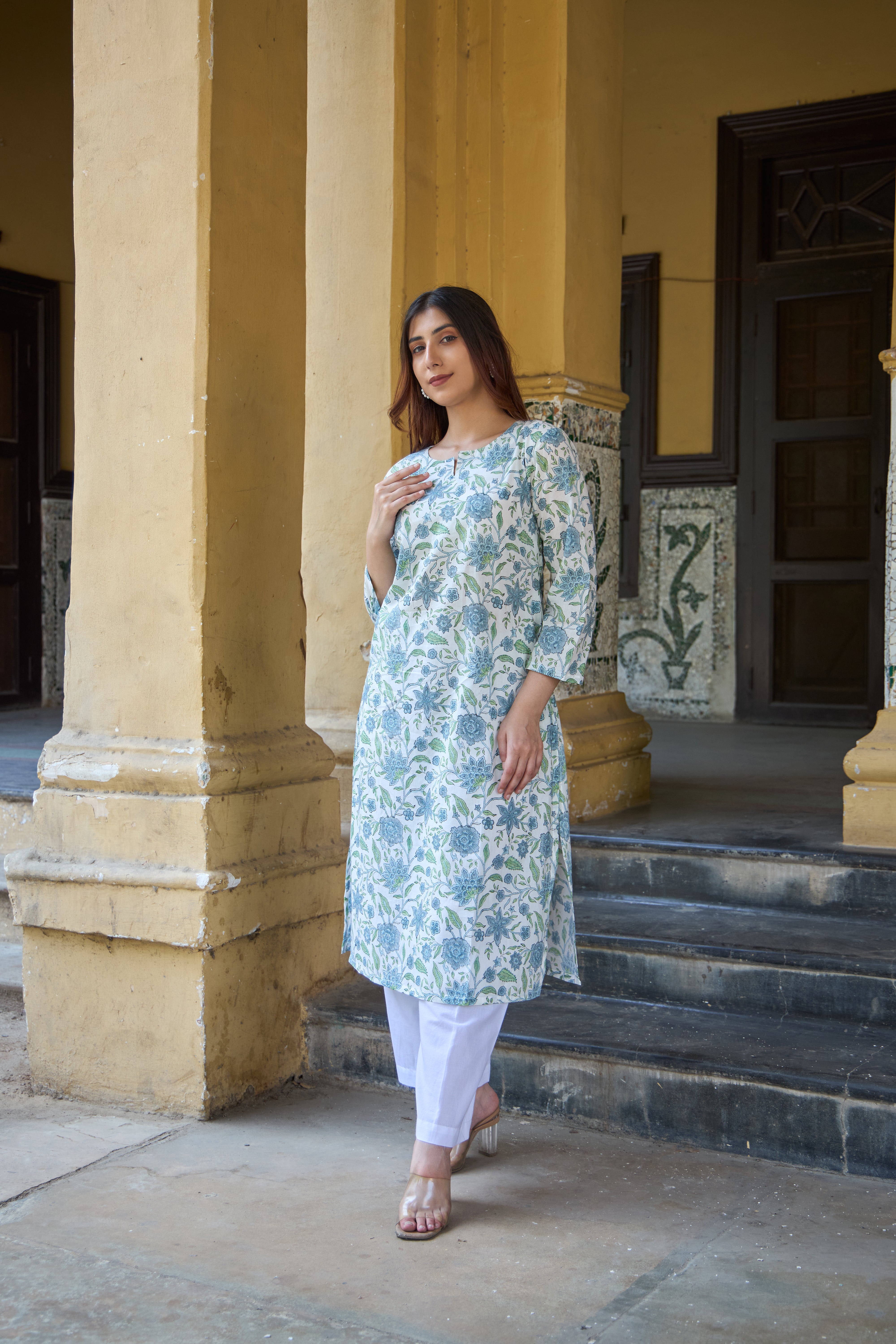 Saanjh Dusty Blue Floral Kurta