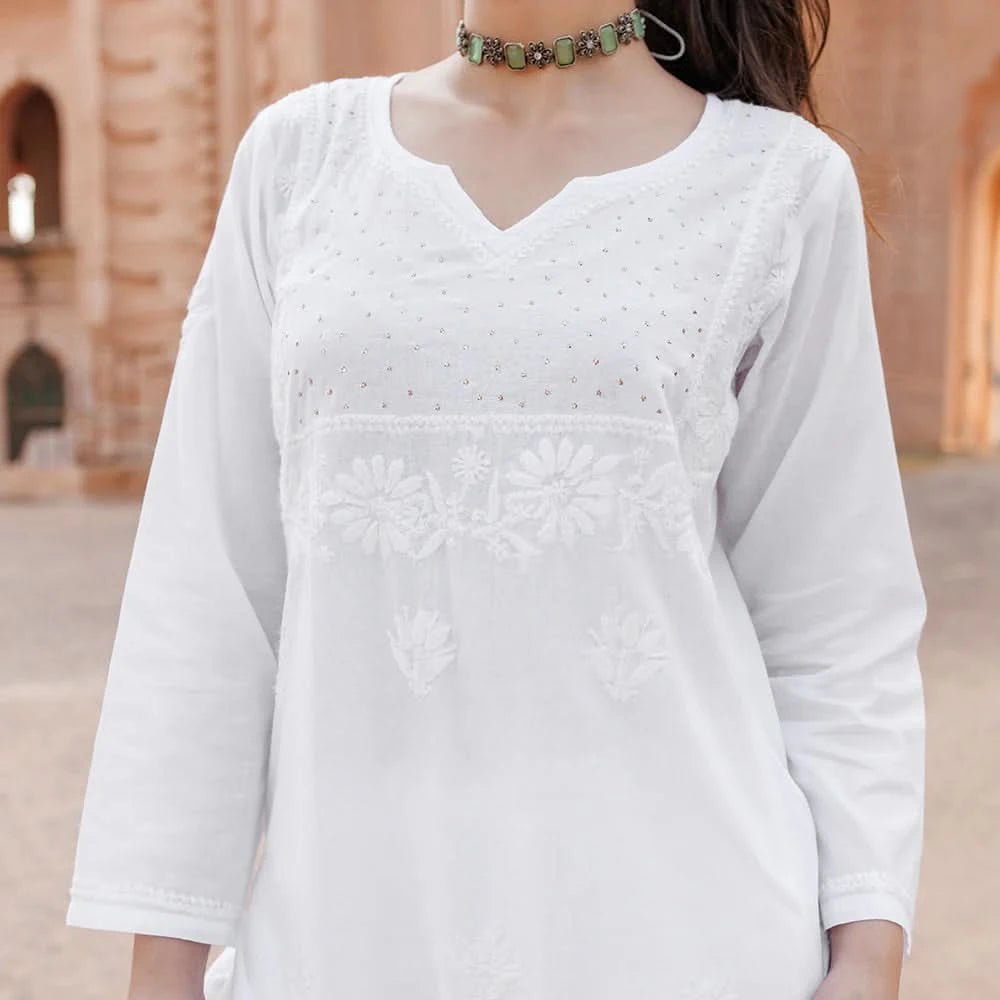 Maaya Mulmul White Chikankari Kurti